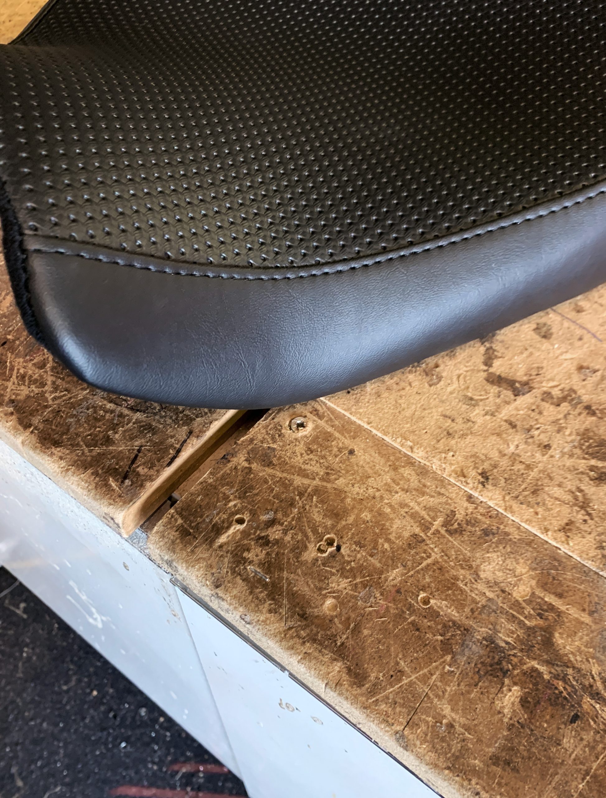 Black+leather+seat+detail