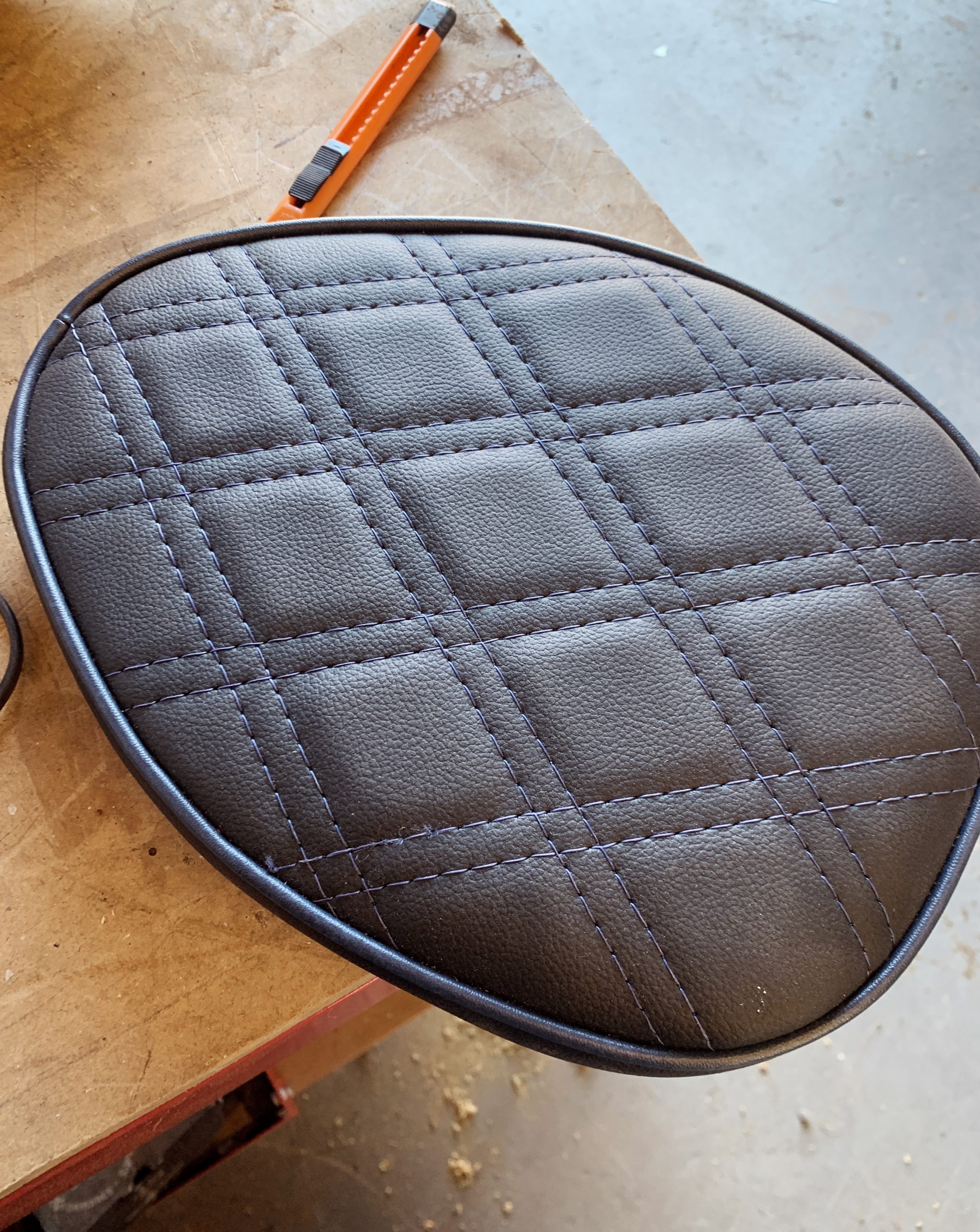 Black+motorbike+seat+with+navy+stitch+and+piping